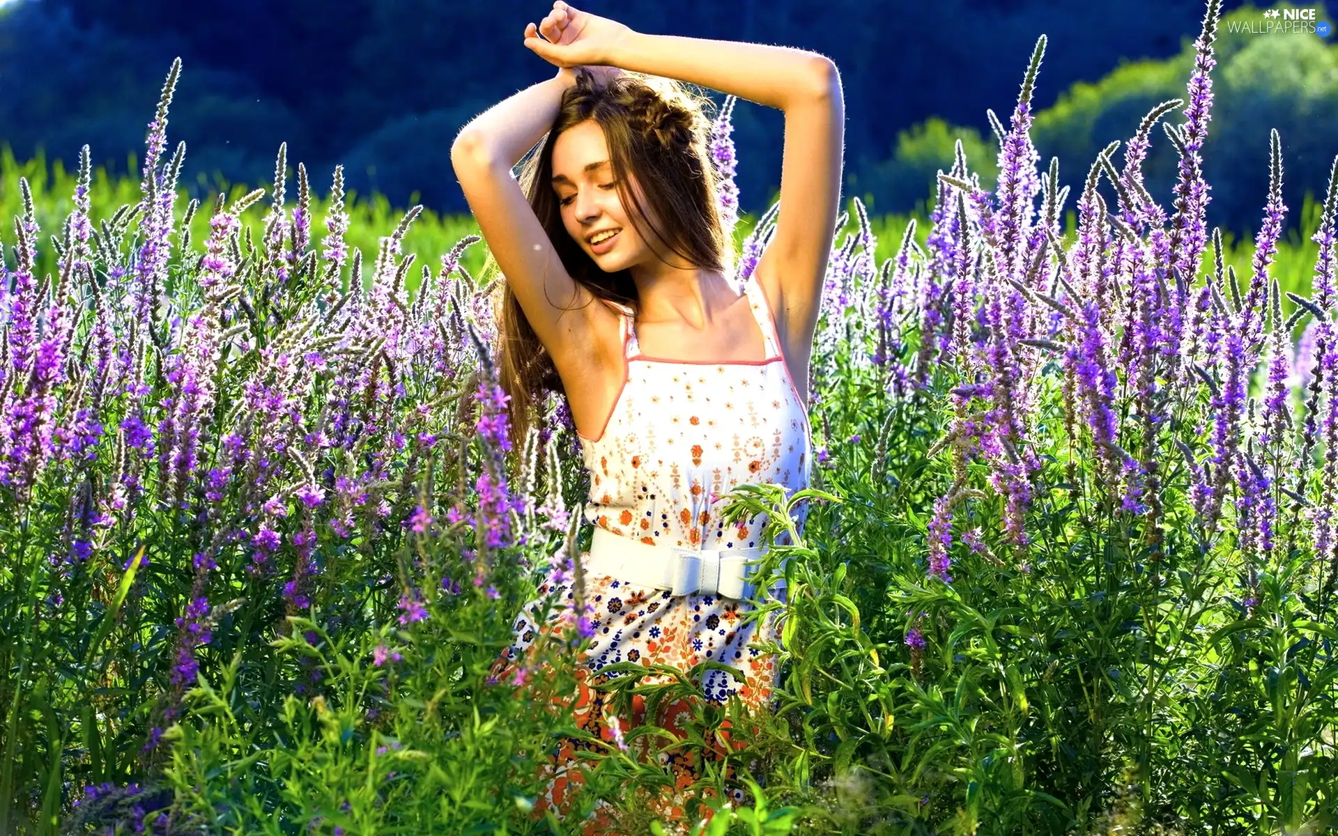 Women, Meadow