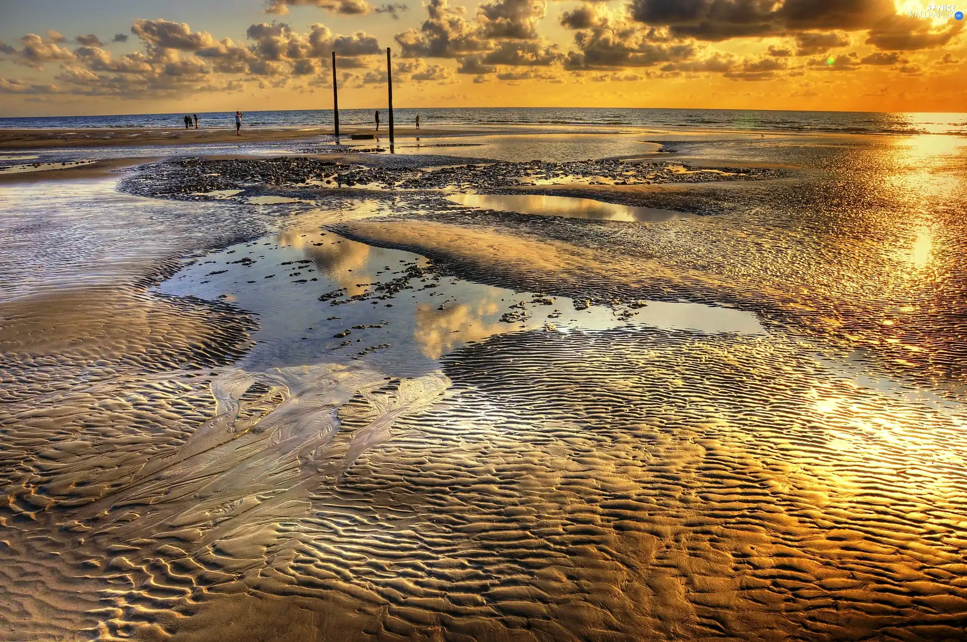 Beaches, sea, sun, clouds, west, flooded